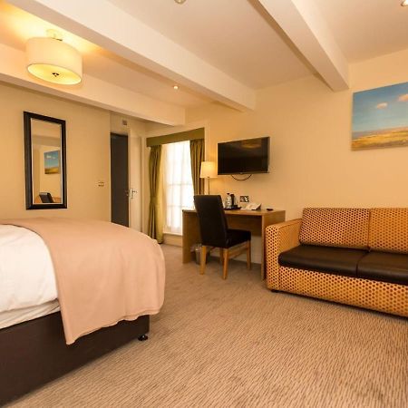 Lord Nelson Hotel Pembroke Eksteriør billede