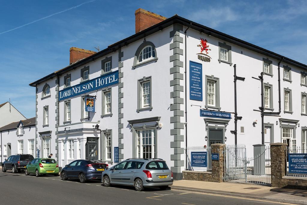 Lord Nelson Hotel Pembroke Eksteriør billede