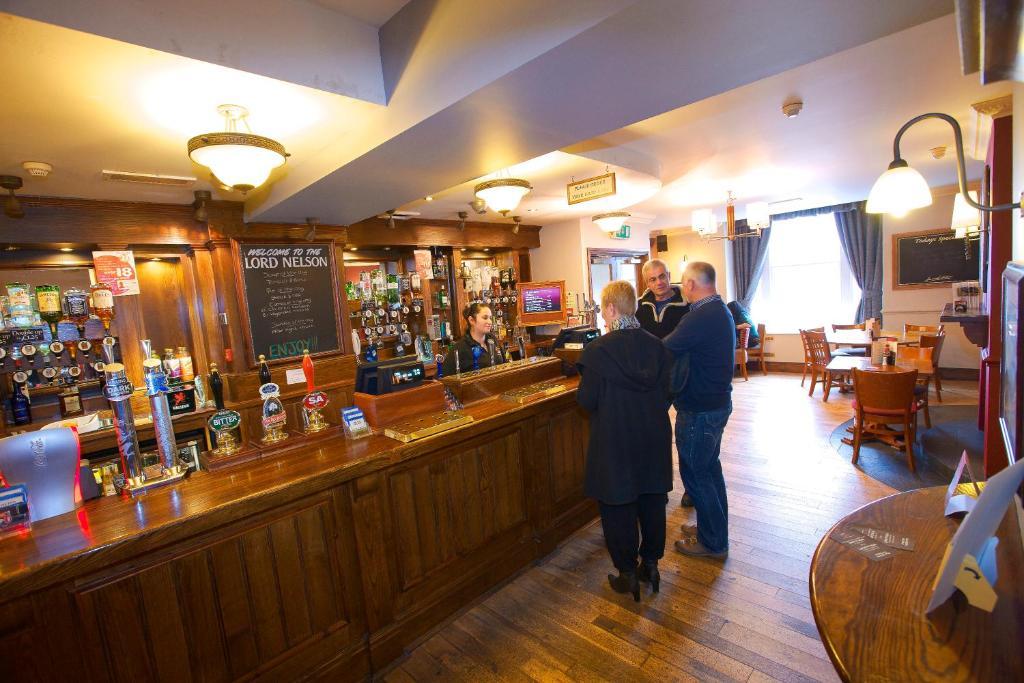 Lord Nelson Hotel Pembroke Eksteriør billede
